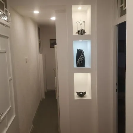 Cozy In Center