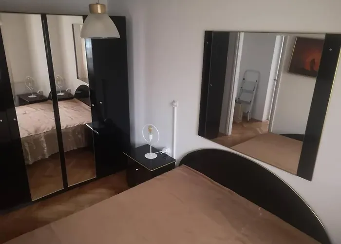 Cozy In Center شقة *